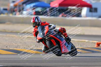 media/Dec-18-2022-SoCal Trackdays (Sun) [[8099a50955]]/Turn 2 (950am)/